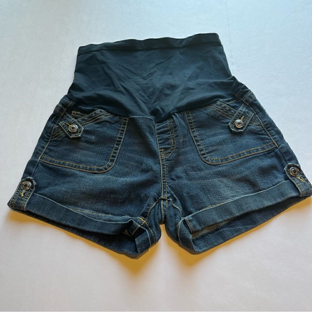 Cute Bella Vida Maternity Blue Jean Shorts Medium Cuffed